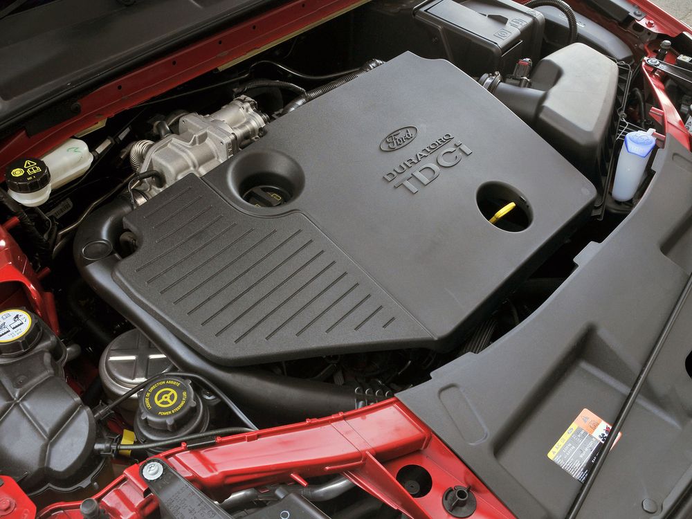 Ford Mondeo hatchback - Duratorq diesel engine, photo