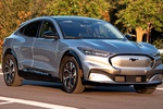 Ford отзывает более 86 тысяч Mustang Mach-E из-за риска отрыва внешних элементов отделки
